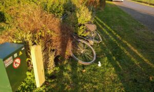 20251230 Badweg Ongeval gladheid fietser Boekelo Enschede