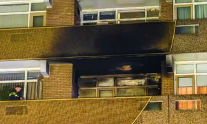 20260315 brand balkon Enschede News United Dennis Bakker