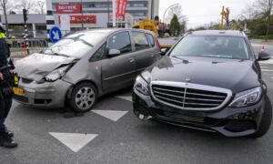20260412 ongeluk Enschede News United Dennis Bakker