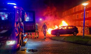 20261011 auto uitgebrand enschede robert scottstraat