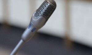 20811 Interruptiemicrofoon Statenzaal PS Gld header 298x234
