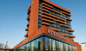 208262 van der valk hotel