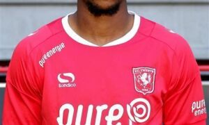 211586 Kamohelo Mokotjo