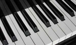 216183 piano 1