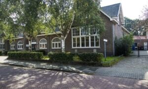 218459 school westindie