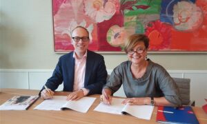 221182 Ondertekening Twentse Belofte