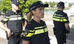 225134 politie uniform