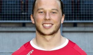 228390 Jeroen van der Lely liggend 1