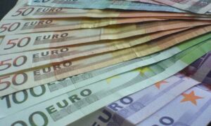23498 Geld2
