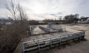 235544 Spoorbrug 1