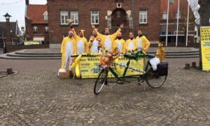 238060 Bananen verkoop