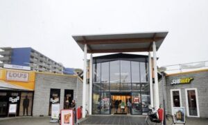 238426 Winkelcentrum Zuid 1