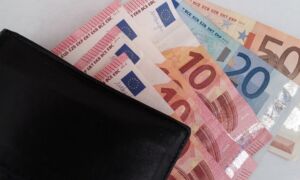 246841 money 1339295 960 720