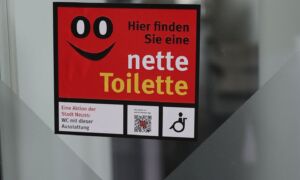 251113 nette toilette