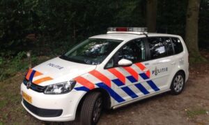 252435 75336 politieauto bennie 1