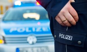 255982 polizei 35