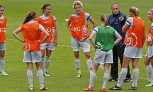 26270 Oranje