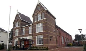 274681 kerk 2 1