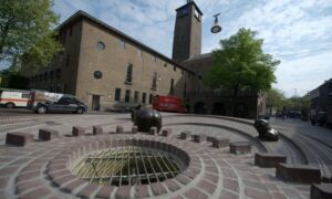 274868 stadhuis 28