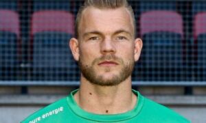 277159 nick marsman liggend 1