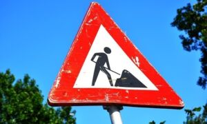 288546 traffic sign 1443060 640 1