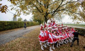 2 Genomineerde foto met dansmarietjes