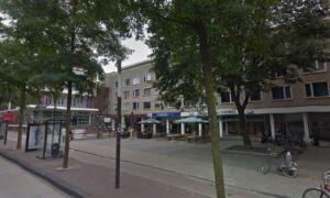 302747 postplein