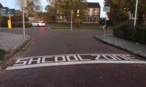 304048 shcoolzone