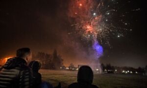 310325 download3 4