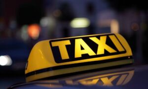 32535 31708 Taxi