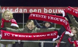 327921 fc twente vrouwen fans
