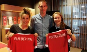 343585 FCTWENTEVROUWEN 23
