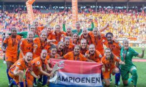 360930 Vrouwen 7