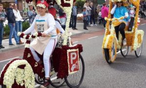 363743 Bloemencorso liggend