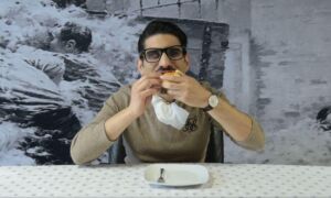 412842 tompouce