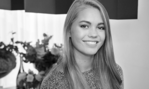 415411 Lotte van der Zee 2