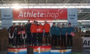 41695 Winnend team NK Scholenploegenachtervolging 2015