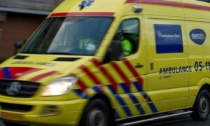 420991 354001 353350 201964 191717 176099 Ambulance Oost Nederland 2 3