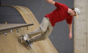 435707 skate