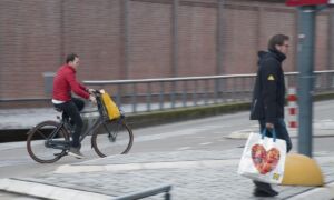 451762 still 2 F35 Fietsstad 2020