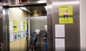 453674 Liberein Cees Elzenga