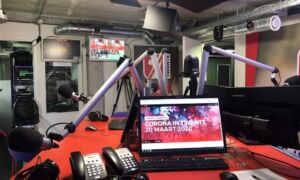 454574 studio corona 1