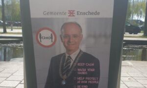 457204 poster onno
