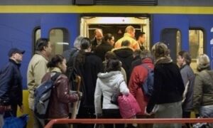45767 extreme drukte op station den bosch artikel