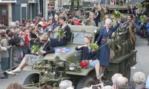 459012 533601 Thumb Large