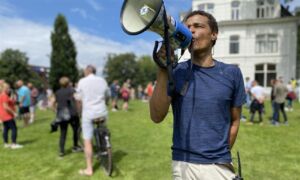 464442 anderhalvemeter demo enschede 2