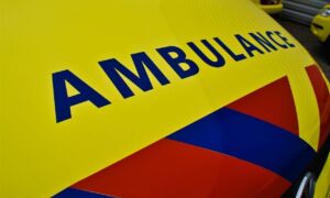 49539 Ambulance close up logo 112 hulpdiensten spoed groot