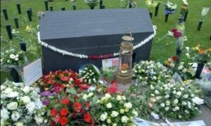 53633 52403 herdenking2103