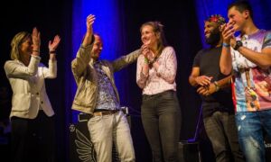 61023 Foto III bekendmaking winnaar