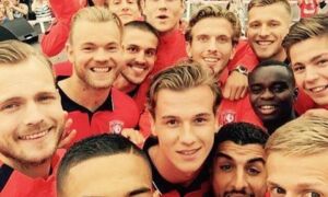 65358 selfie FC Twente
